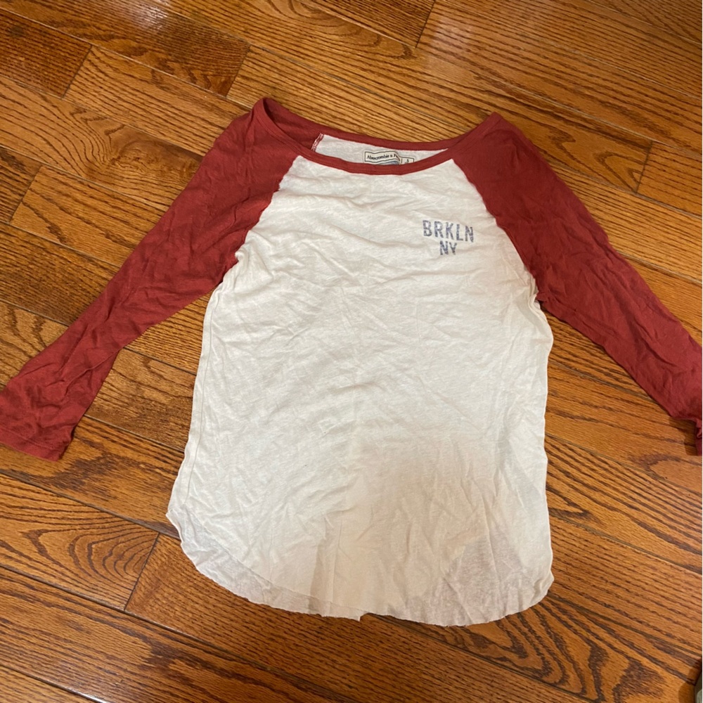 Abercrombie long sleeve size S